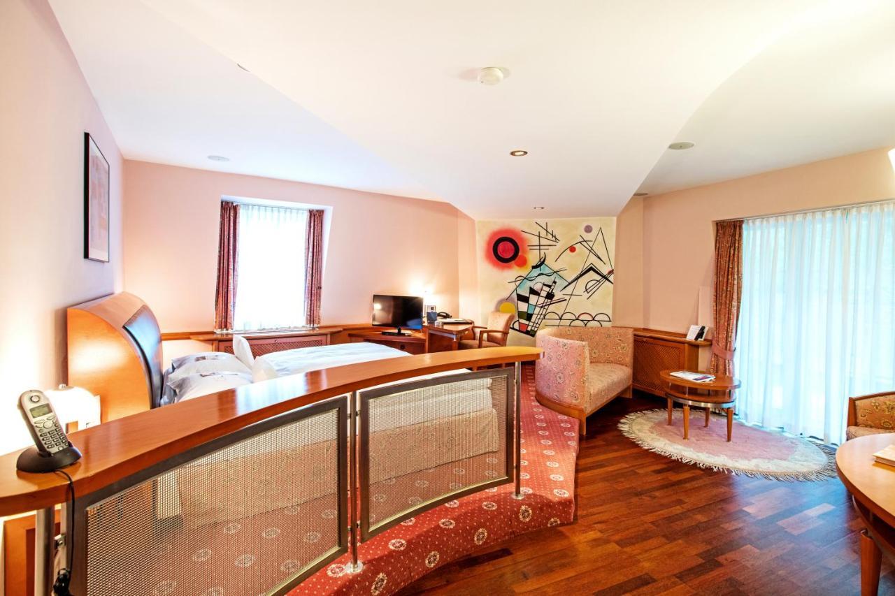 Waldhaus Reinbek Hotel ภายนอก รูปภาพ